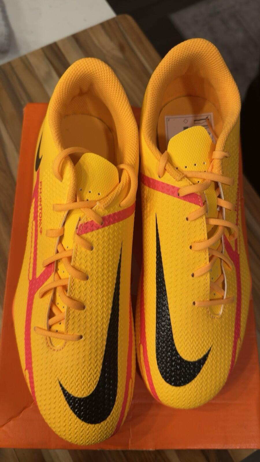 Nike Phantom GT2 Club FG/MG Cleats Laser Orange Size 8 Men's