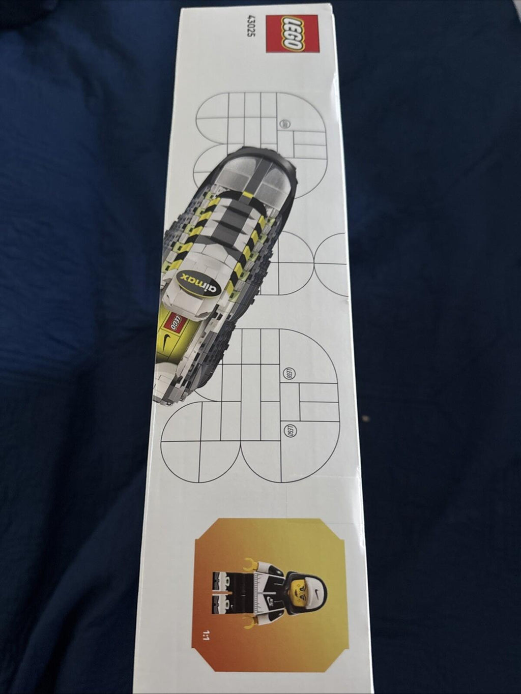 Nike Air Max 95 Lego Set