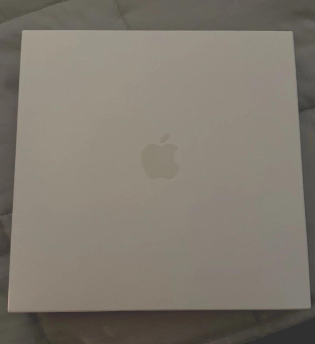 Apple Garamond T‑Shirt Black Multi – Size L – New Sealed Box